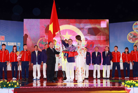 Vietnamese sports delegation dispatched for SEA Games 27